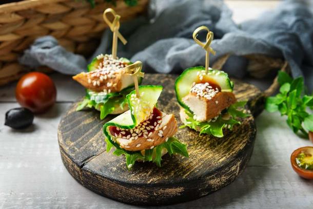 Канапе с курицей Терияки
