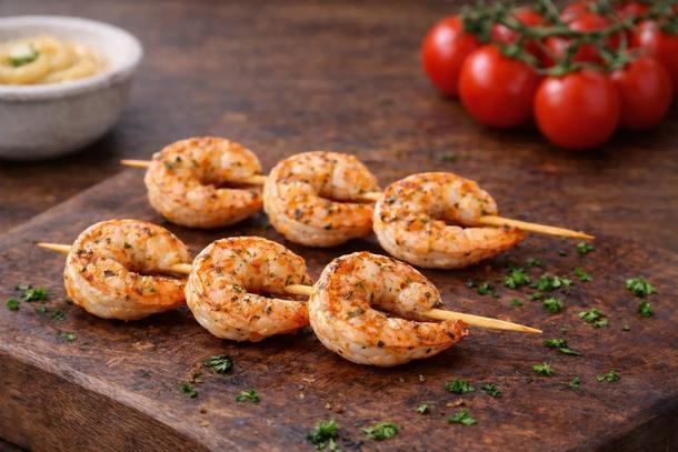 Креветки на шпажках