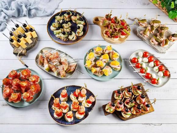 Канапе-сет «Набор из 100 канапе» на 10-20 персон в Сургуте