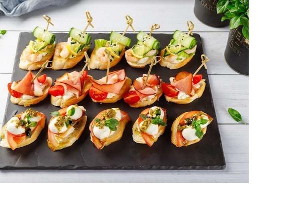 Изысканное ассорти мини-брускетт на 2-4 персоны в Сургуте